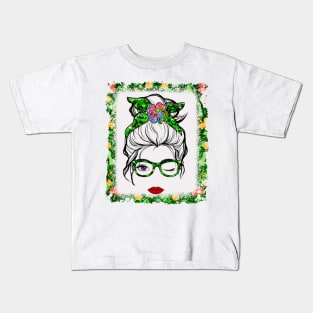 Leopard Messy Bun Shamrock St Patrick's Day Wink Eye Girl Kids T-Shirt